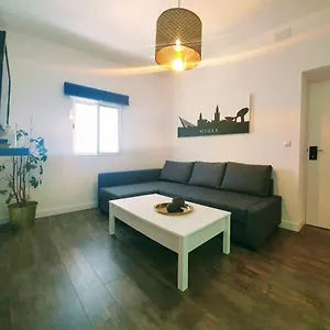  Apartamento Recien Renovado Junto A Santa Justa Y El Centro