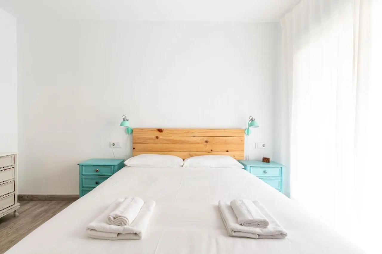 Holi-Rent Padre Isla Apartment Seville