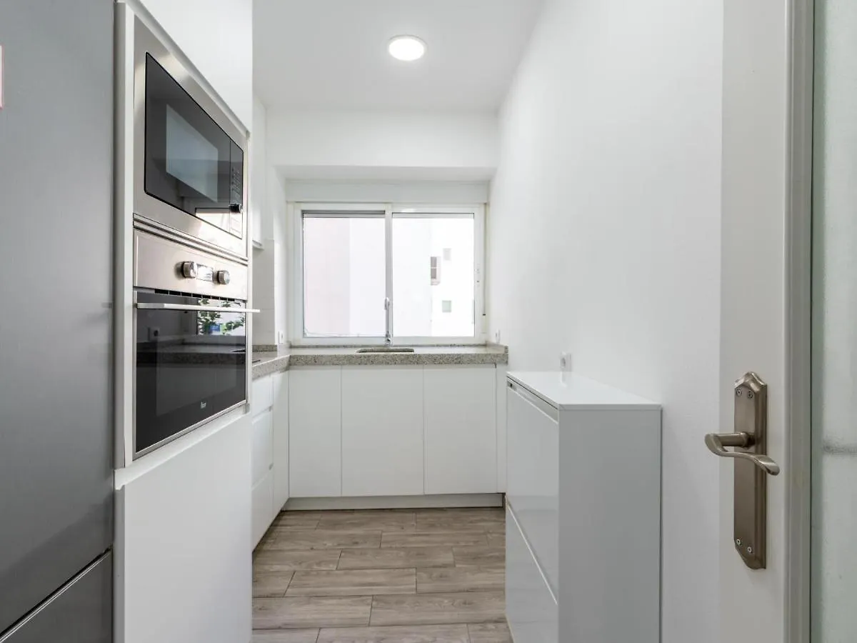 Holi-Rent Padre Isla Apartment Seville
