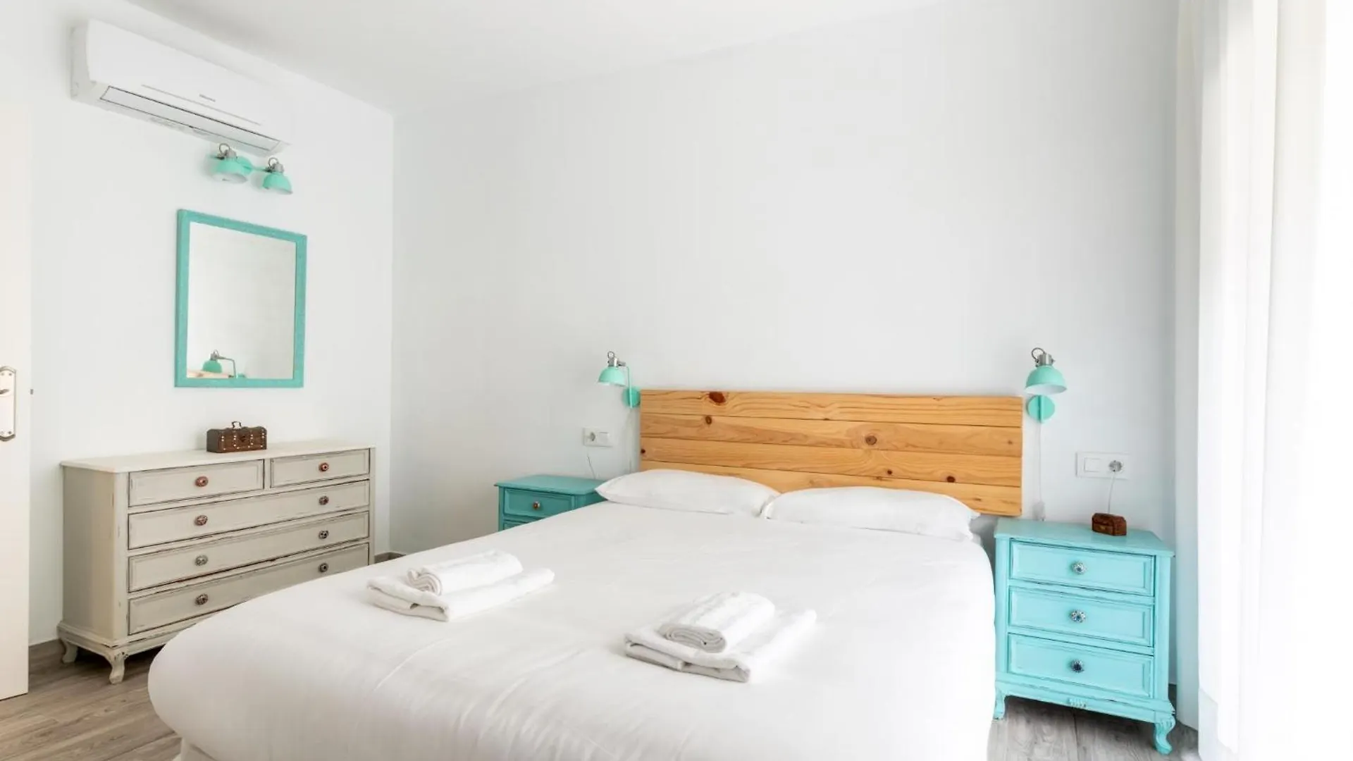 Holi-Rent Padre Isla Apartment Seville