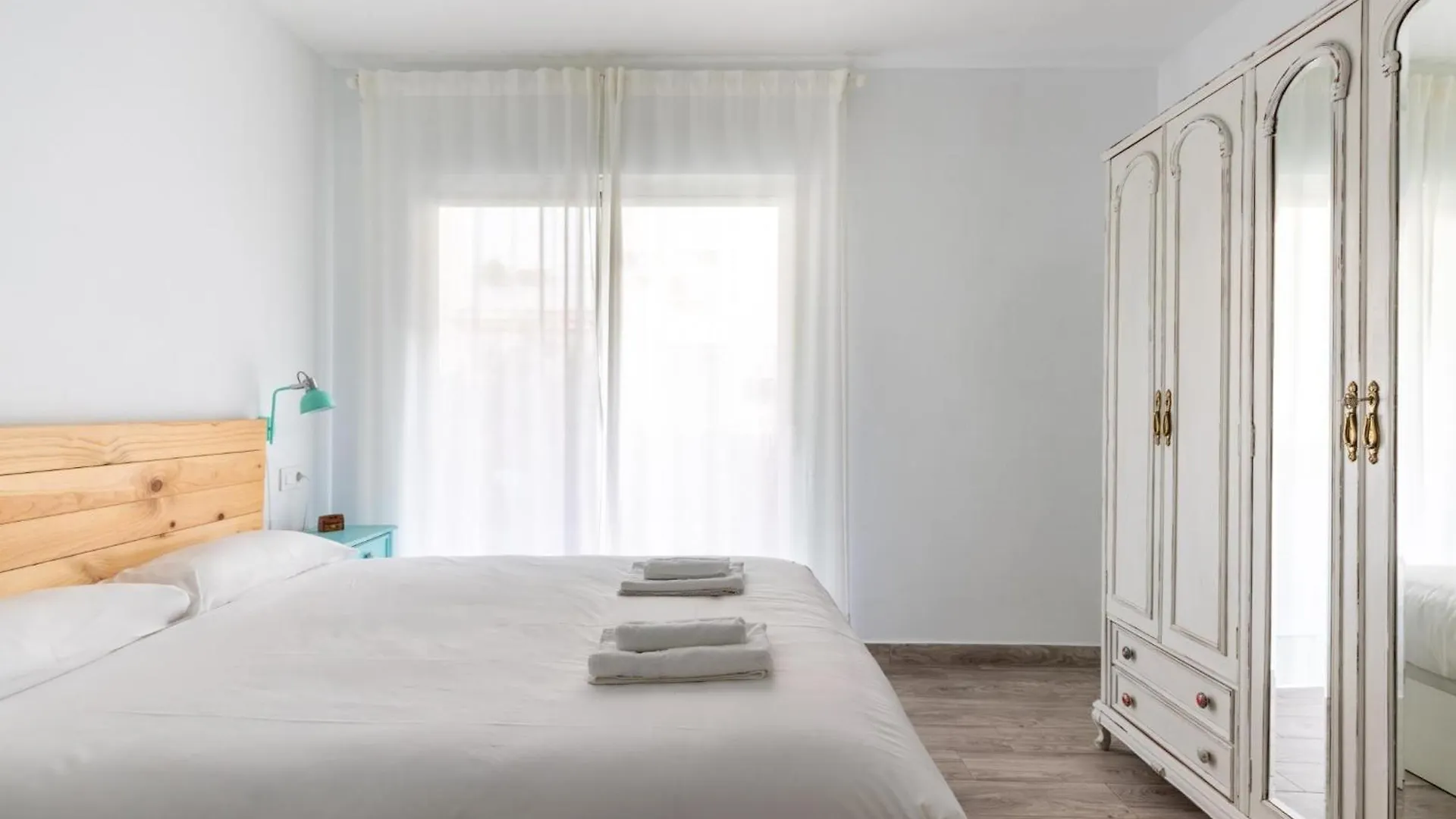 Holi-Rent Padre Isla Apartment Seville